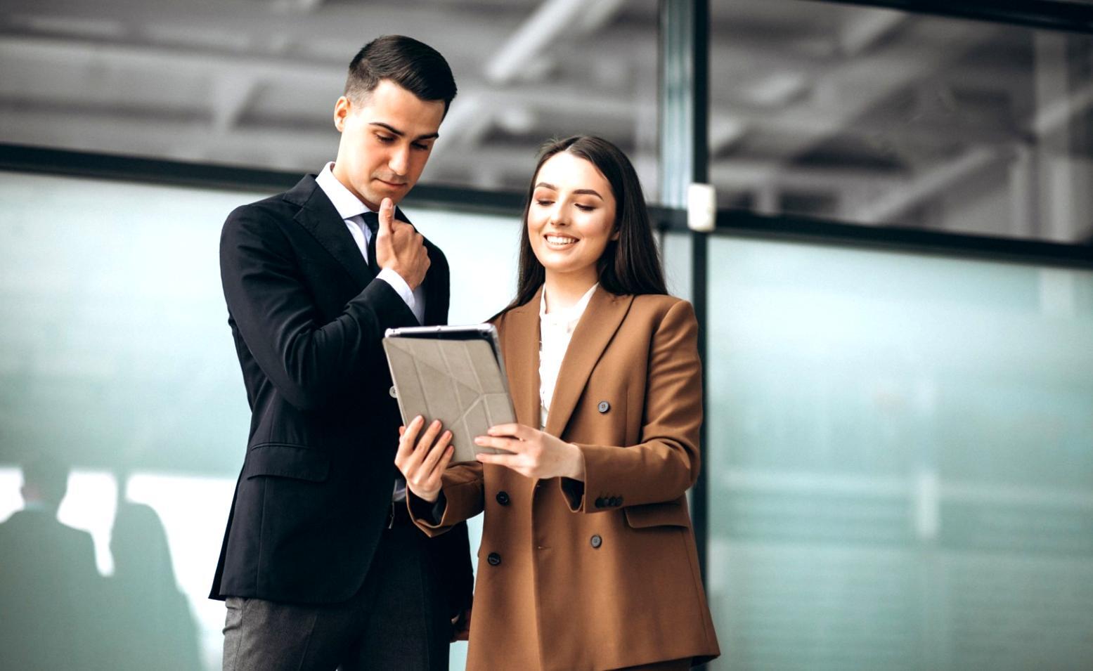 Professional financial consultation meeting showing collaborative business planning